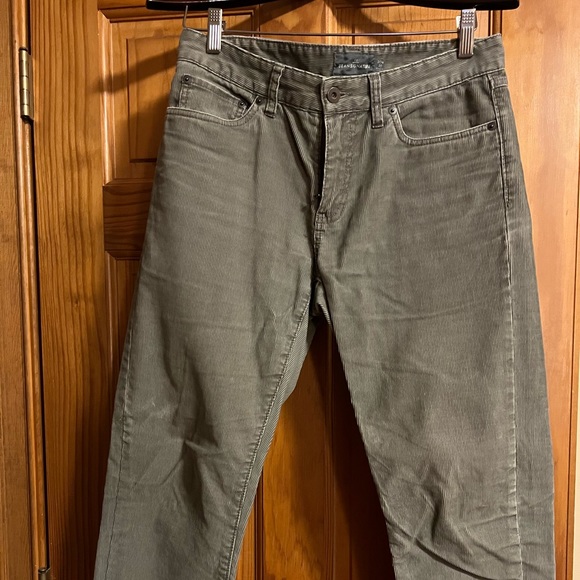 Men’s LL Bean Classic Straight Fit Corduroy Pants - Picture 3 of 6